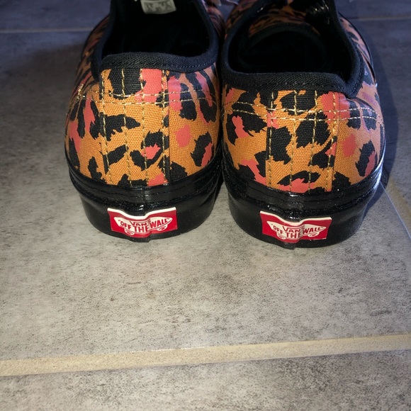 NEW Women’s Vans Authentic 44 DX Anaheim Leopard - Picture 3 of 6